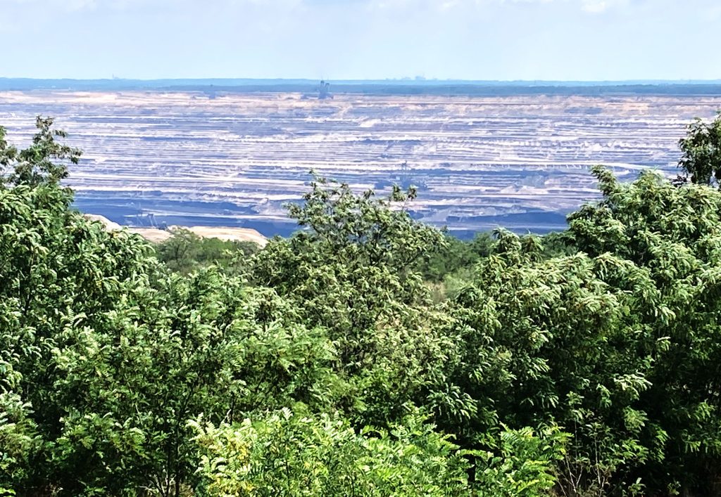 Blick in den Tagebau Hambach